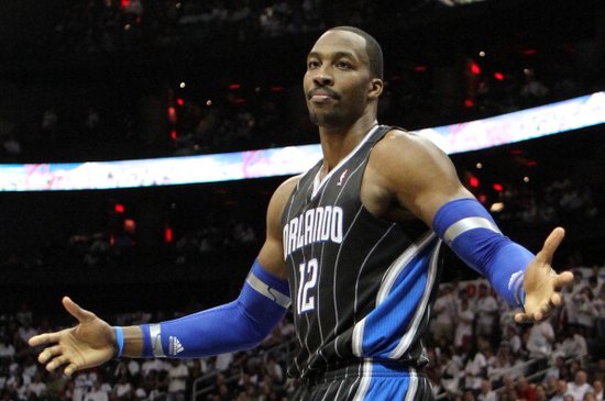 救赎时刻！1283场上双啊，詹姆斯0.1秒补篮绝杀，湖人终结三连败