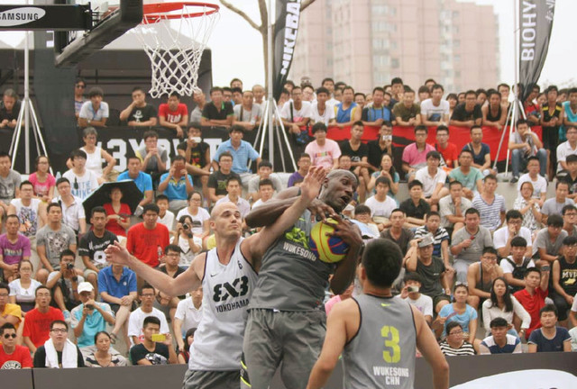 老佛爷祝贺克罗斯获德国骑士十字勋章：曾拥有过你是一种荣幸