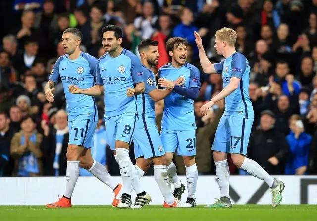 《传奇新百区-盟重神兵》周年大服 “流星[散人专区]”2026年1月1日火爆开服