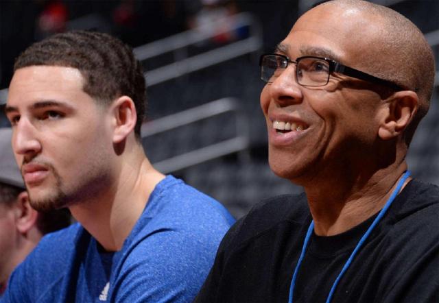 门德斯大胆传球中